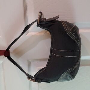 Y2K Sm/Med Coach Black Cloth and Leather Purse